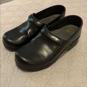 Dansko Clogs, Size 38, Black Leather